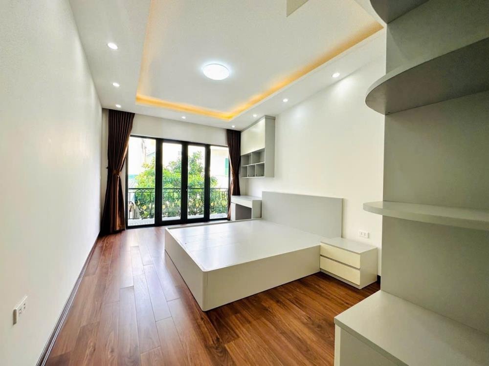 Bán nhà Minh Khai, Hai Bà Trưng: Đẹp Full Nội Thất, Giá 8.1 tỷ