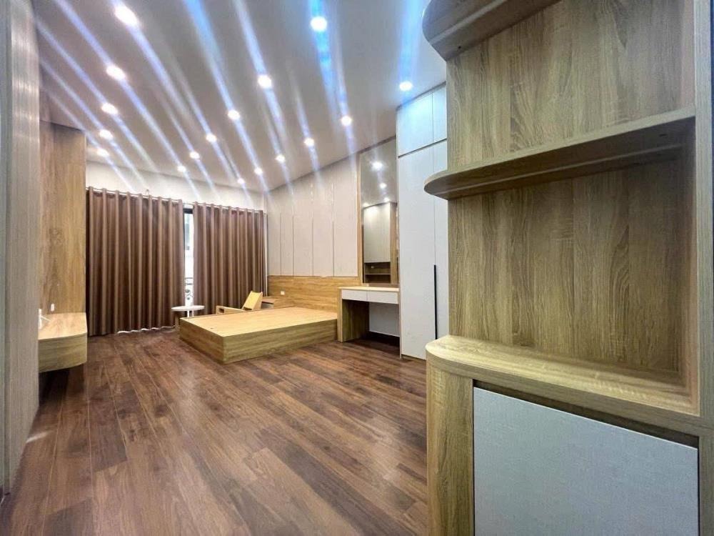Bán nhà Đại Mỗ - Phân Lô Ô Tô Đỗ Cửa - 5 Tầng - Giá Tốt