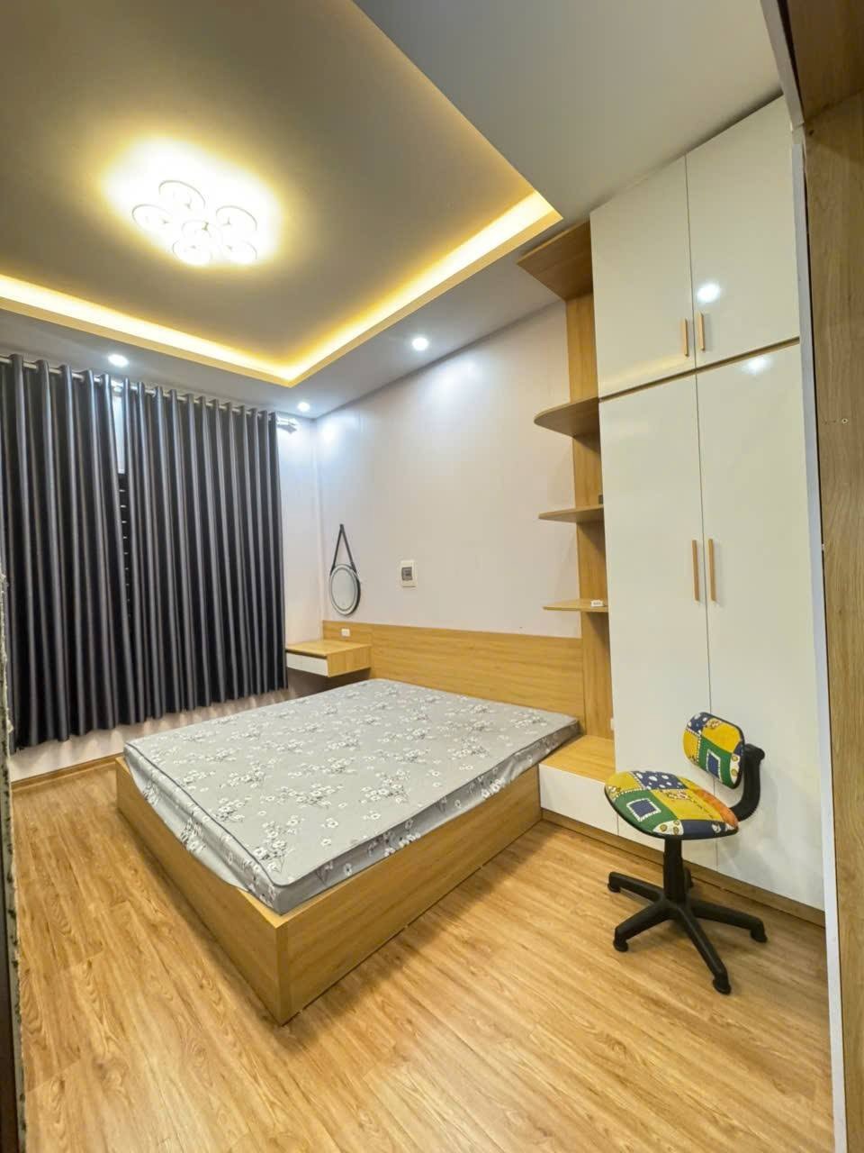 Siêu phẩm Nhà Trung Văn - 4 Tầng, Full Nội Thất, 40m2, Mặt Phố, Oto Đỗ