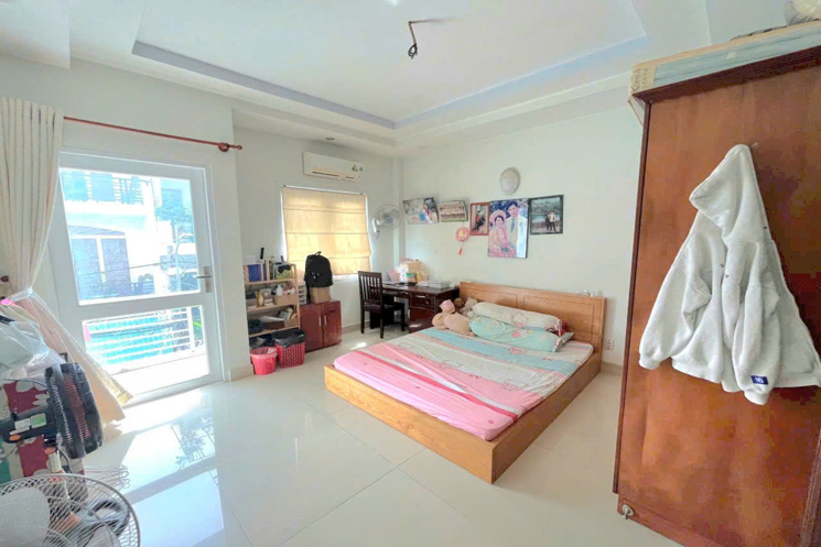 Bán Nhà Xe Hơi Vào Tận Nơi – Đường Trước Nhà 8m – Huỳnh Tấn Phát Nhà Bè