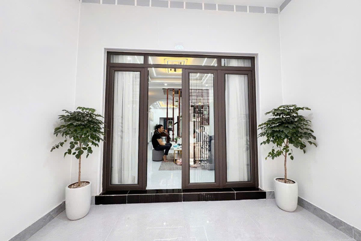 Bán nhà ngõ Khâm Thiên, Đống Đa, 32m2 x 4T, 4 ngủ, SĐCC, 5.6 tỷ