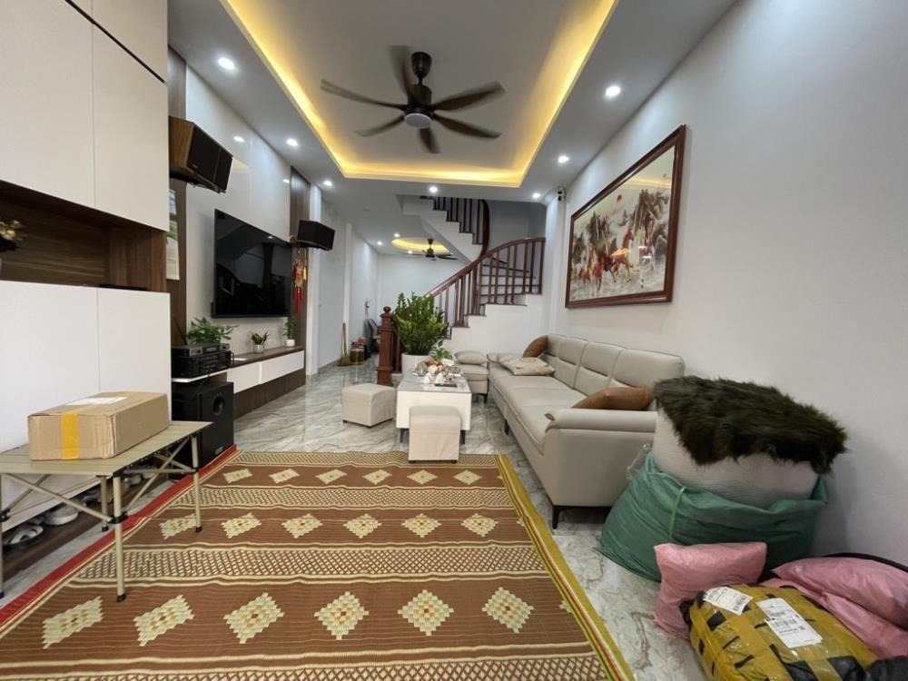 Bán nhà Đông La Hoài Đức - 59m2, 4 Tầng, Giá 6.2 Tỷ - Vị Trí Đẹp
