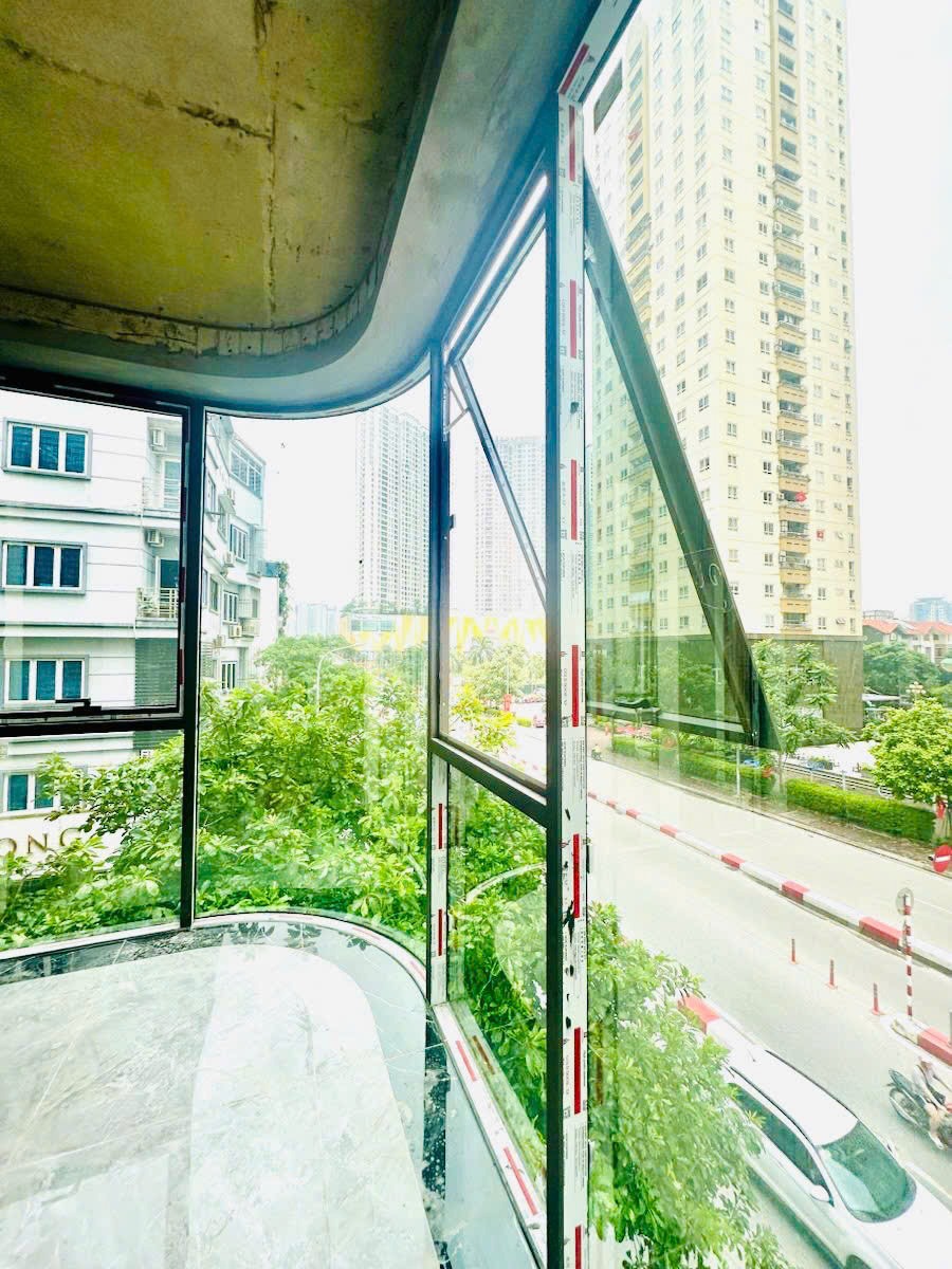 Bán nhà mặt phố Nguyễn Chánh, Cầu Giấy - 70m2, 8 tầng, Mặt tiền 4.7m