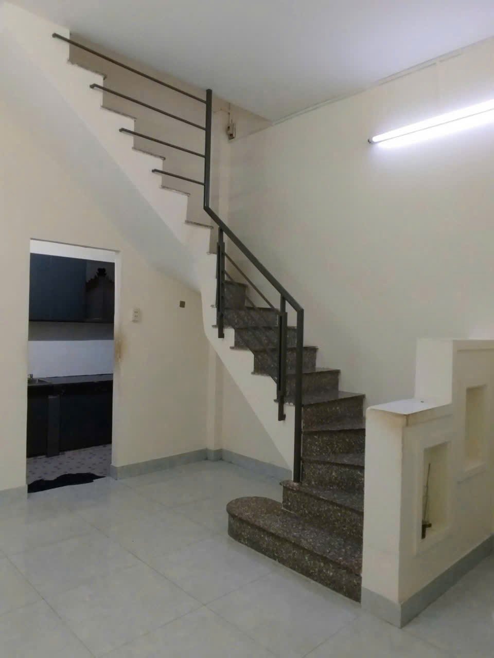Nhà 2 Tầng, Hẻm Ôtô Thông, 66m2, Tân Kỳ Tân Quý - Giá 5.5 Tỷ