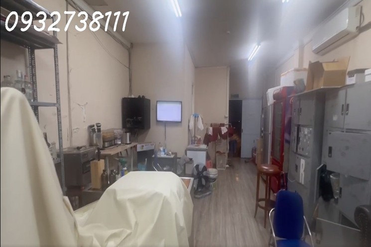 Bán nhà ngõ Phùng Hưng, Hoàn Kiếm, 102m2, 3 tầng, 3PN, Sổ đỏ, giá 92 tỷ. LH: 0932738111