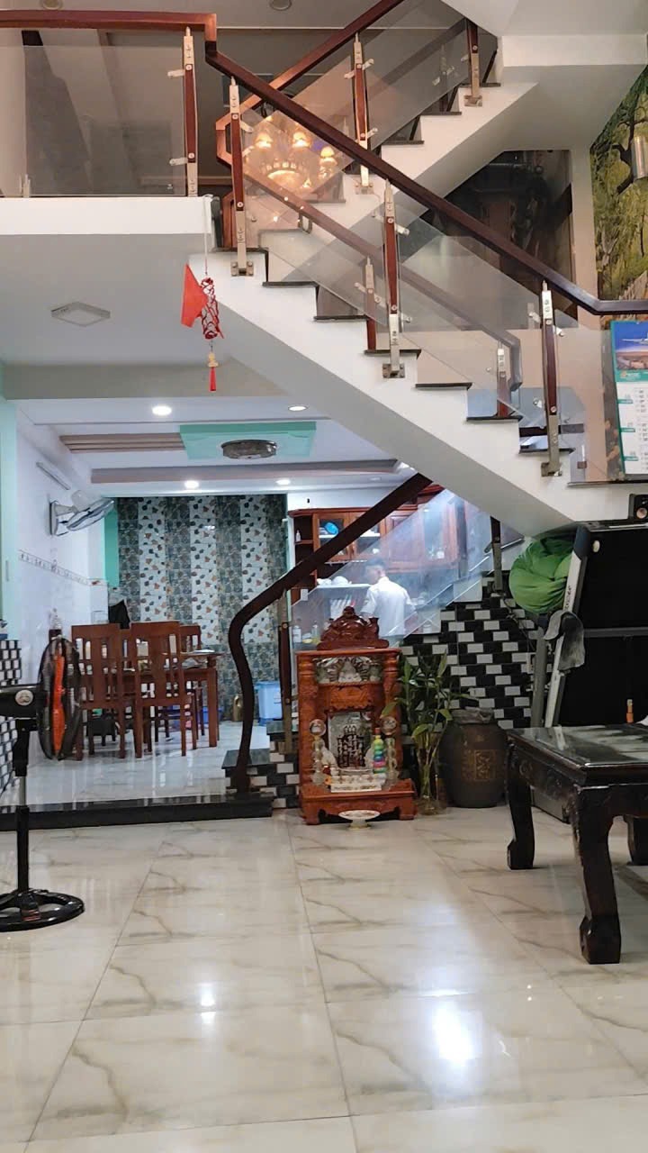 Nhà Đẹp 1 Trệt 1 Lửng 2 Lầu, Vị Trí Vip Huỳnh Thị Hai, Q12 - 5.69 Tỷ