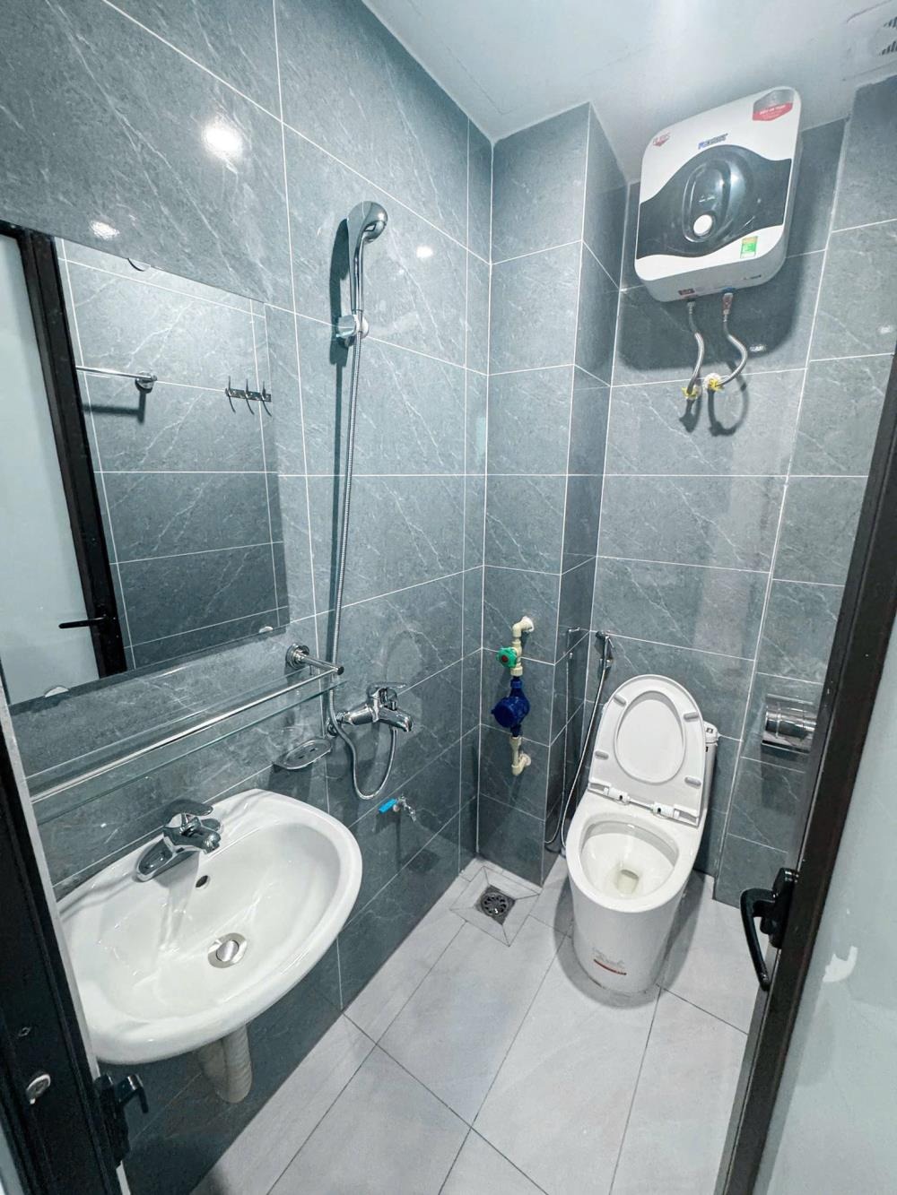 Bán Toà Nhà CCMN 7 Tầng, 21 Phòng, Mặt Tiền Rộng - Giá 16.9 Tỷ