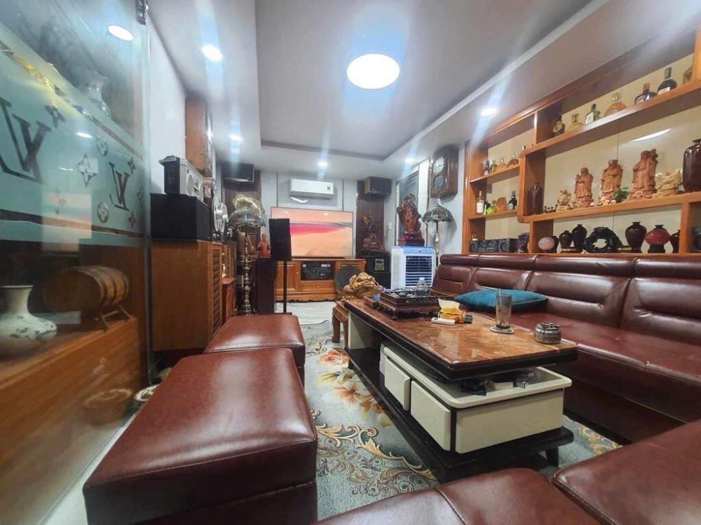 Mặt tiền Kinh Doanh Tân Bình - 120m2, 6 Tầng, Thang Máy - Vị Trí Đắc Địa