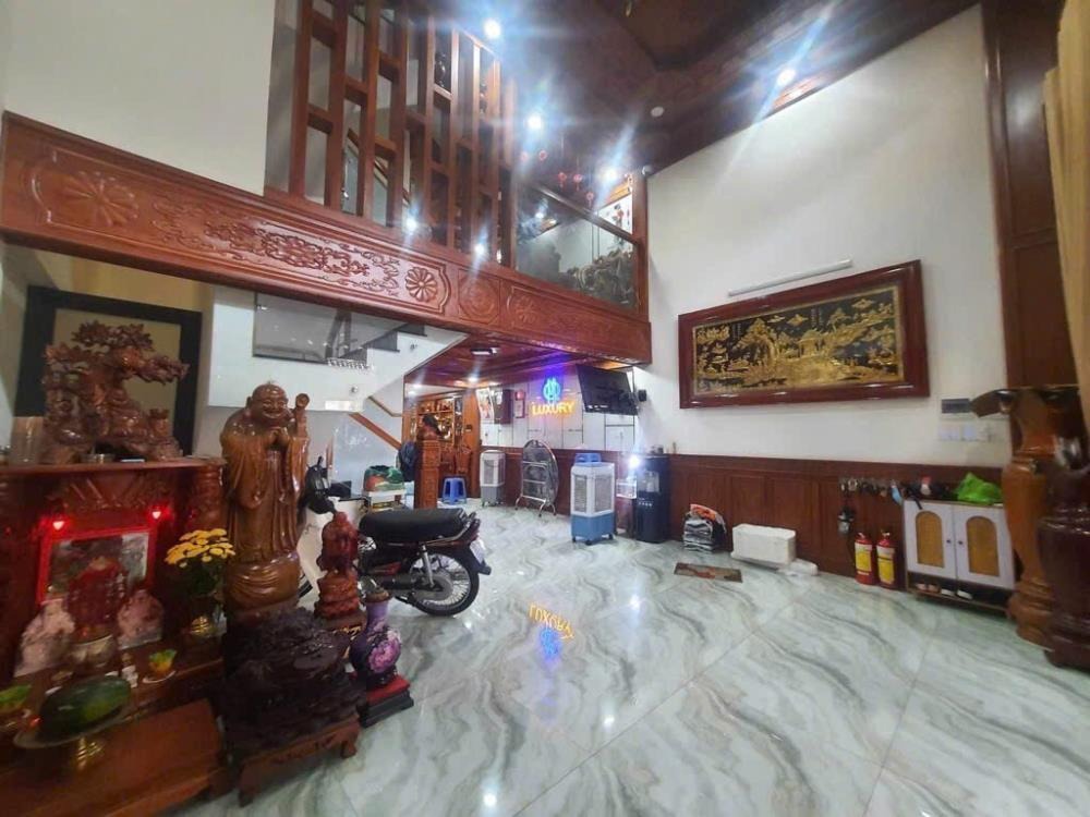 Mặt tiền Kinh Doanh Tân Bình - 120m2, 6 Tầng, Thang Máy - Vị Trí Đắc Địa