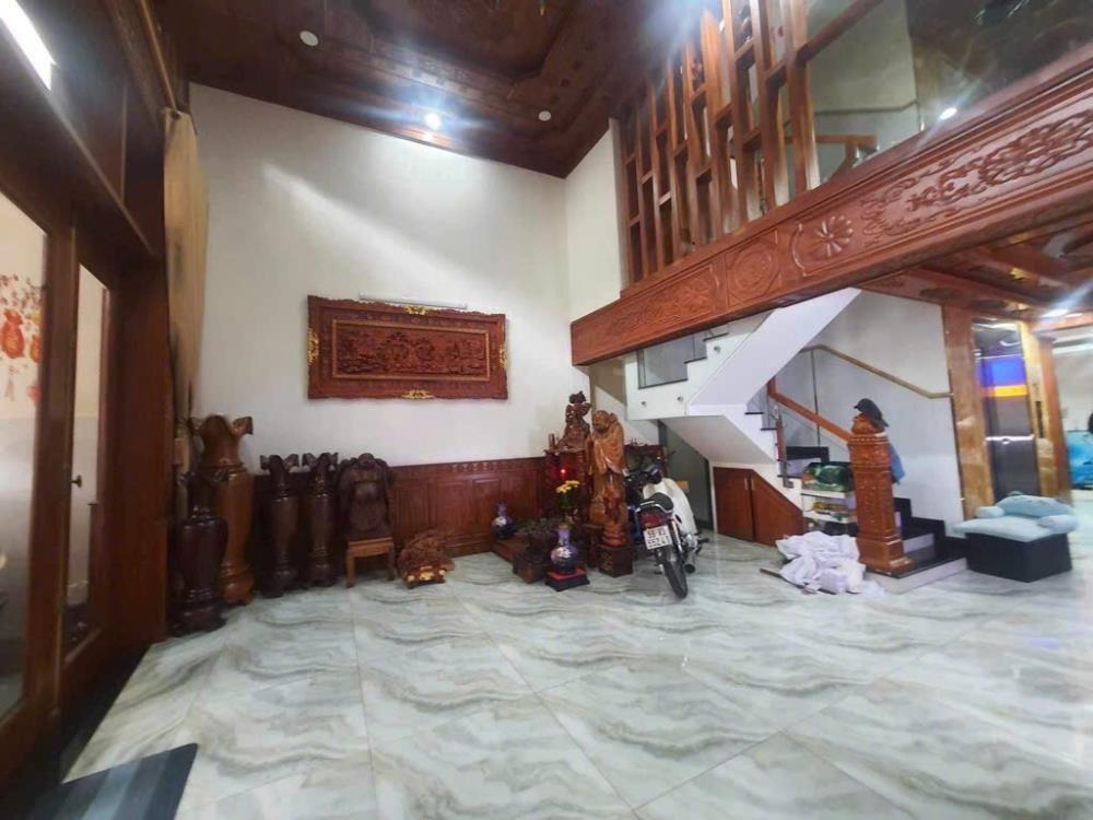 Mặt tiền Kinh Doanh Tân Bình - 120m2, 6 Tầng, Thang Máy - Vị Trí Đắc Địa