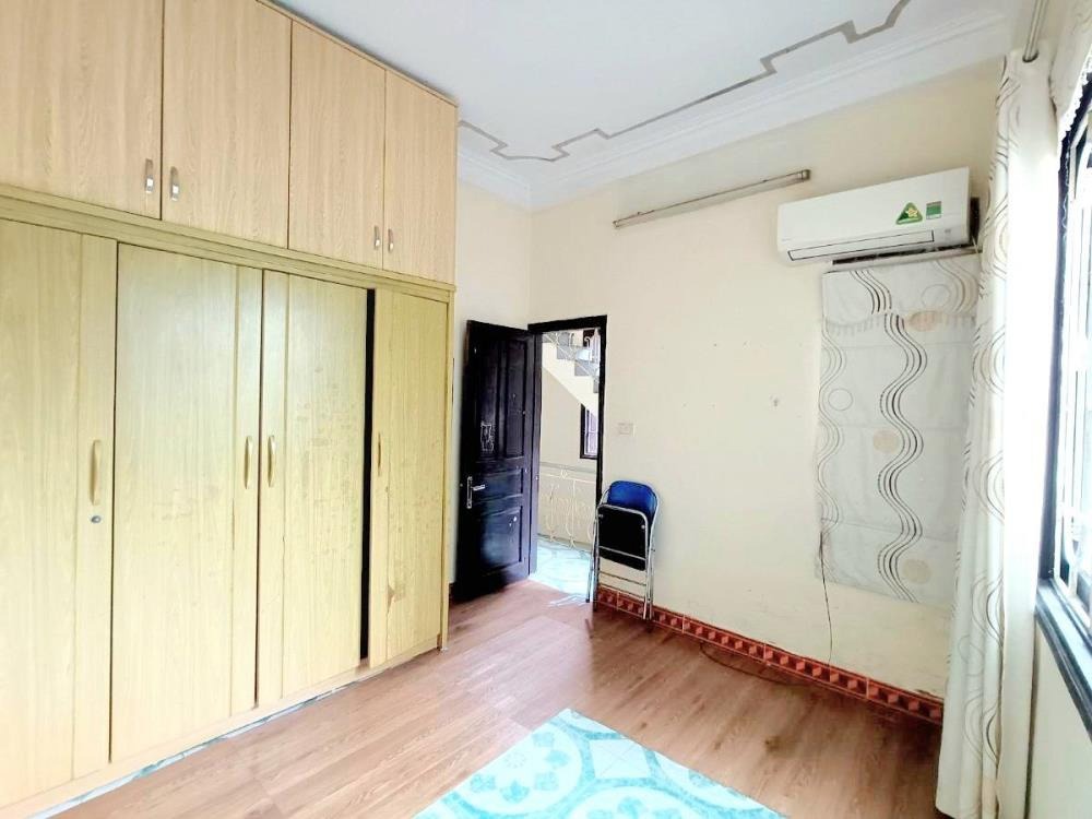 Cầu Giấy - 36m2 - Mặt tiền 10.5m - 3 Tầng - Lô Góc 2 Mặt Ngõ - VF3 Đỗ Cửa - 7.5 Tỷ
