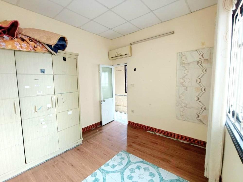 Cầu Giấy - 36m2 - Mặt tiền 10.5m - 3 Tầng - Lô Góc 2 Mặt Ngõ - VF3 Đỗ Cửa - 7.5 Tỷ