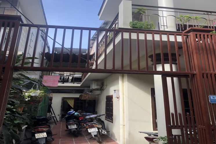 Nhà đẹp 3 tầng, lô đôi 02 mặt tiền trước sau