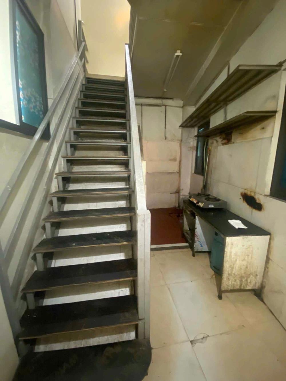 Cho Thuê Nhà Mặt Phố Đại La - 55m2 x 2 Tầng - Giá 25tr/Tháng