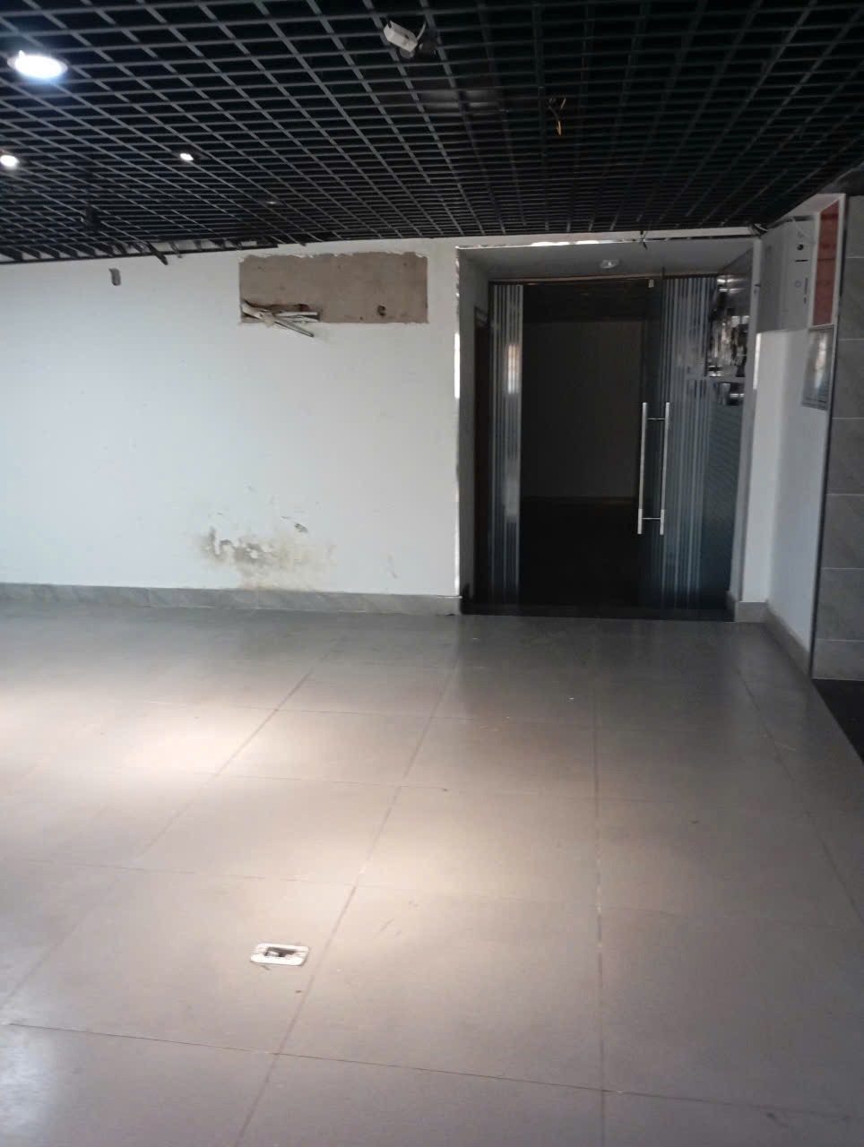Cho Thuê Nhà Nguyên Căn Mặt Tiền Lê Đại Hành, Quận 11 - 120tr/Tháng