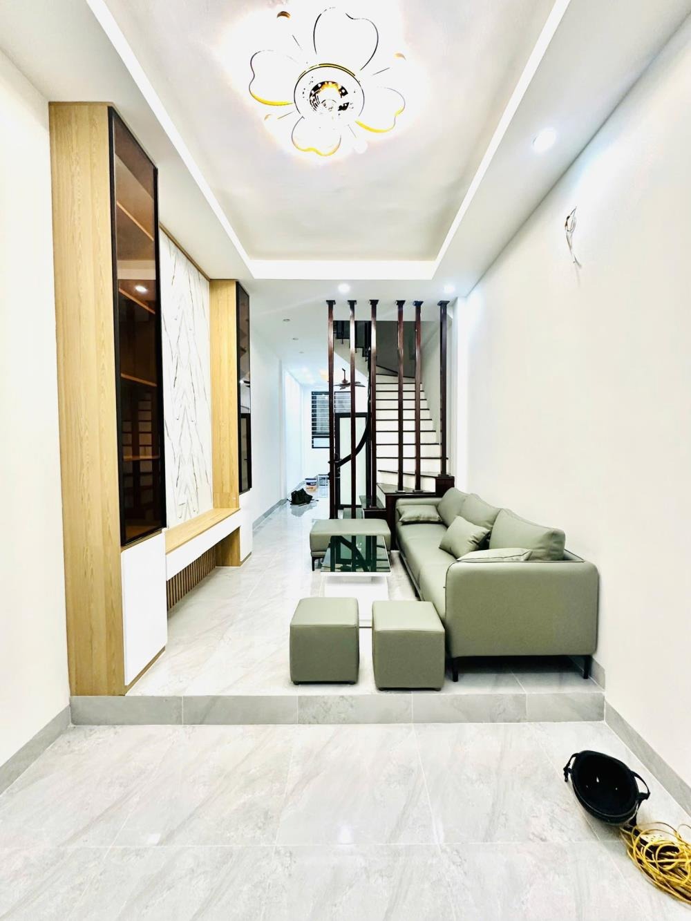 Nhà đẹp Tây Hồ - 10.2 tỷ - Full nội thất - Ngõ rộng - Ô tô vào tận nhà