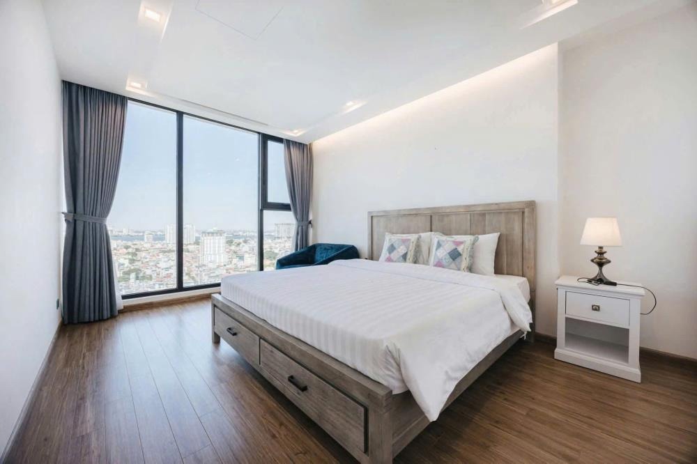 Bán Căn Hộ Liễu Giai Tower 70m2 - 2PN, Full Nội Thất, Giá 6.6 Tỷ