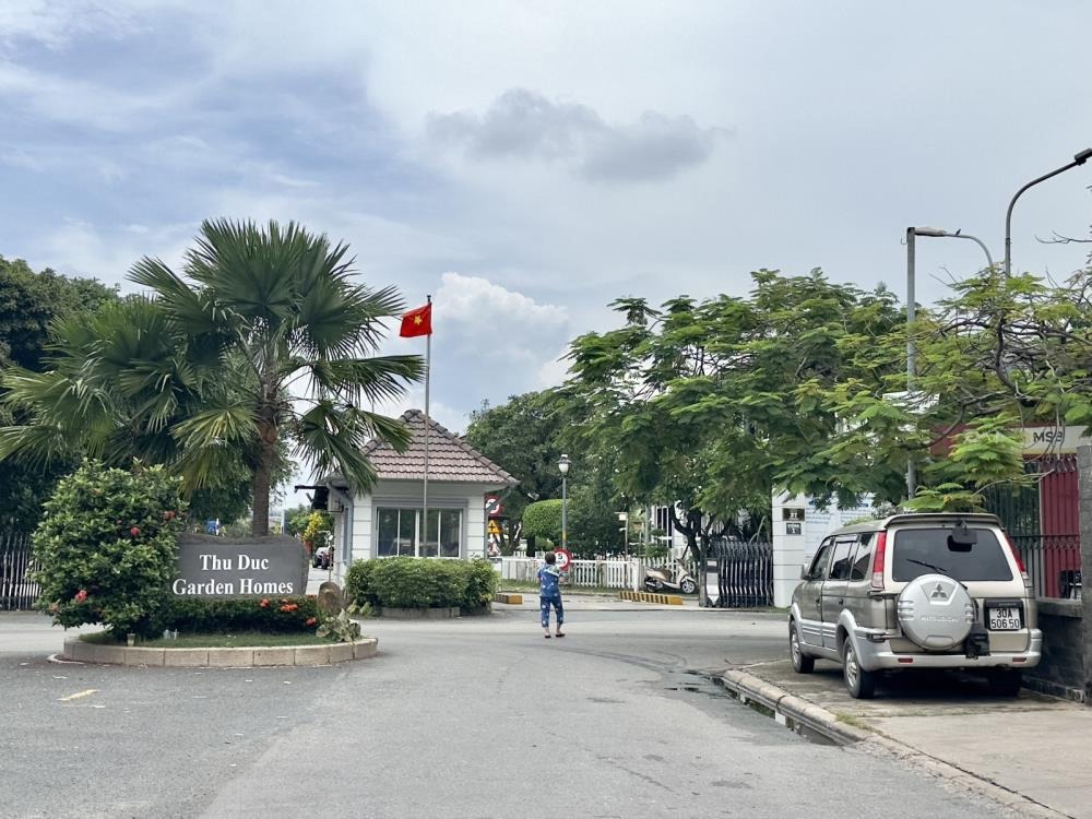 Biệt Thự Sài Gòn View Sông - 240m² - An Ninh 24/7 - Giá Chỉ 36 Tỷ