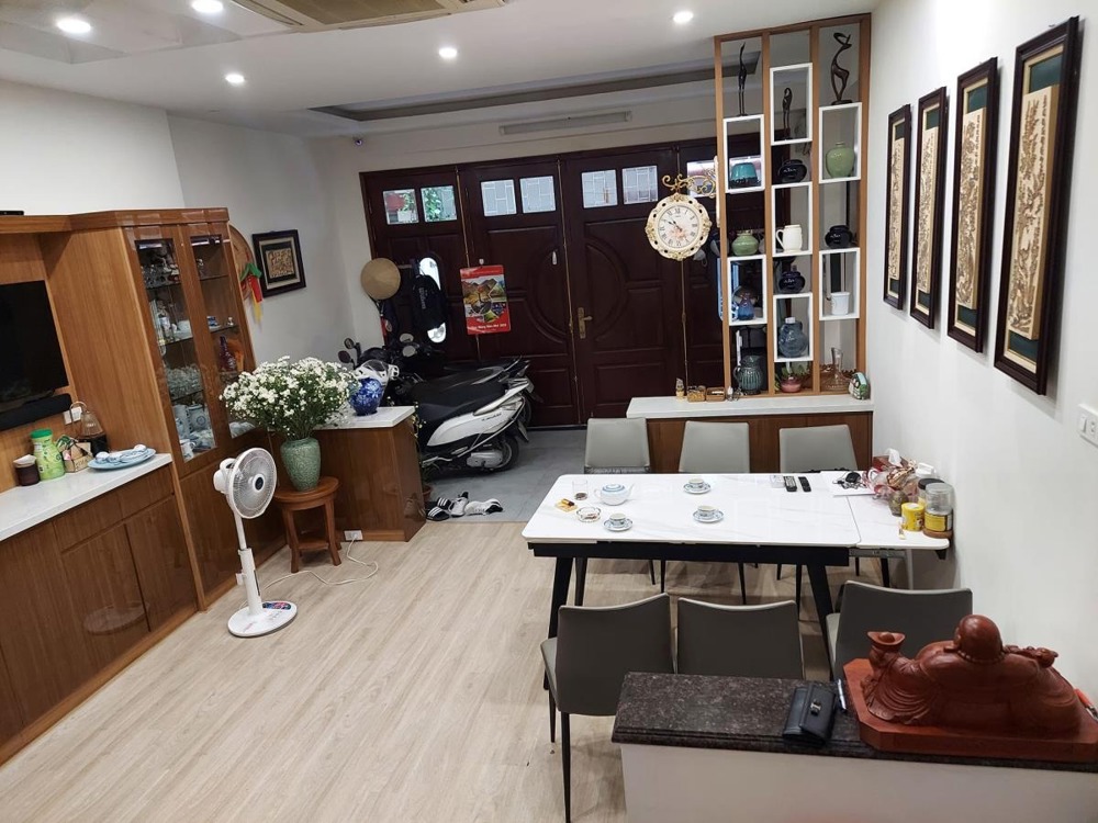 Nhà phố Quan Nhân - Thanh Xuân: Thiết Kế Hiện Đại, Ô Tô Đỗ Cửa, Giá 8.39 Tỷ