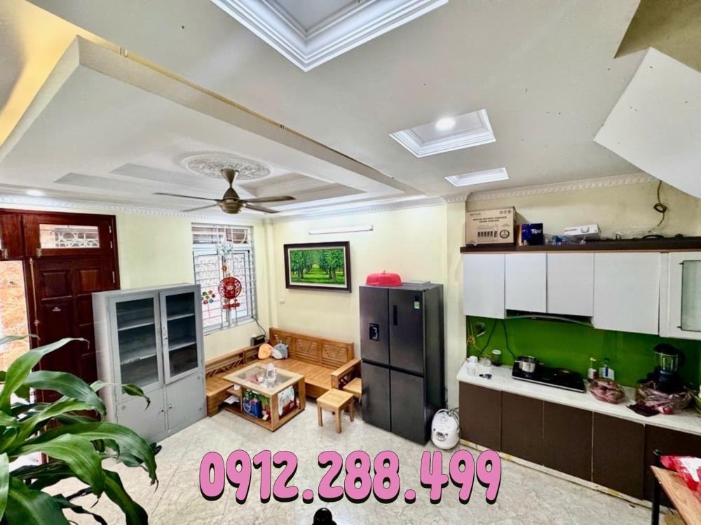 Bán nhà Minh Khai - Hòa Bình 7, 35m², 5 Tầng, 7.95 Tỷ - 40m Ra Ô Tô
