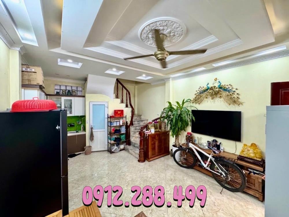 Bán nhà Minh Khai - Hòa Bình 7, 35m², 5 Tầng, 7.95 Tỷ - 40m Ra Ô Tô