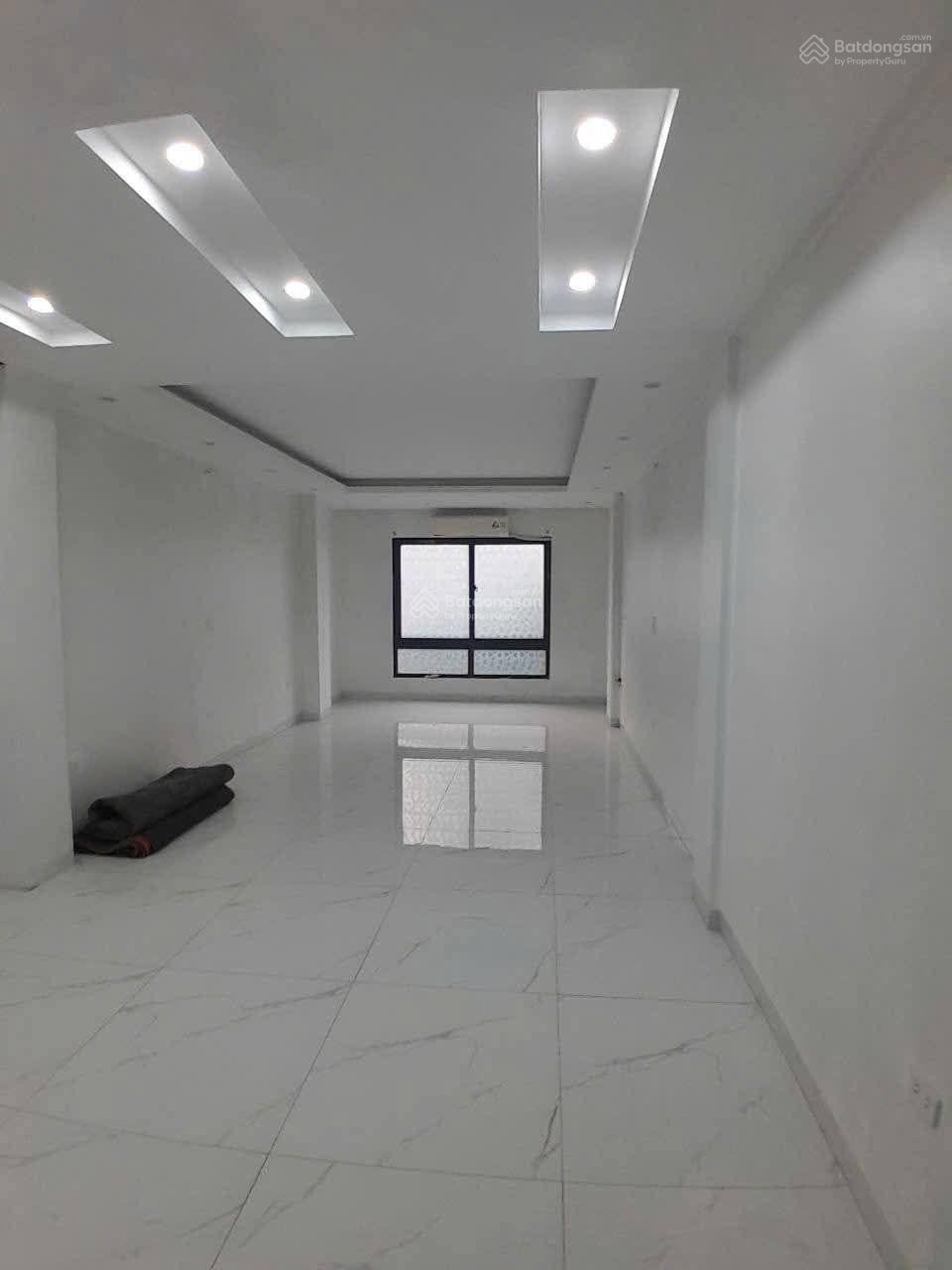 Bán nhà riêng lô góc Ngô Thì Nhậm, Hà Đông - 60m², 7 tầng, Kinh doanh, Gara Ô Tô