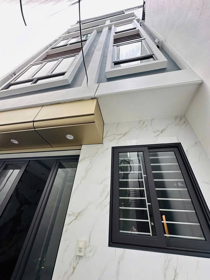 Nhà 4 Tầng Đại Tự - Giá Chỉ 4.95 Tỷ - Vị Trí Đẹp, Nội Thất Sẵn