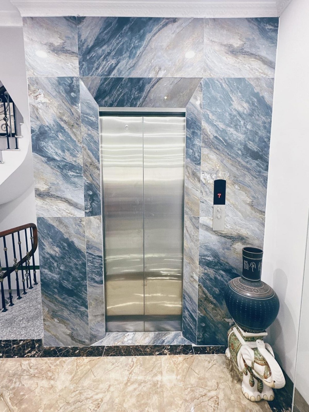 Siêu phẩm Trần Duy Hưng 65m² 7 tầng, thang máy, ô tô, kinh doanh