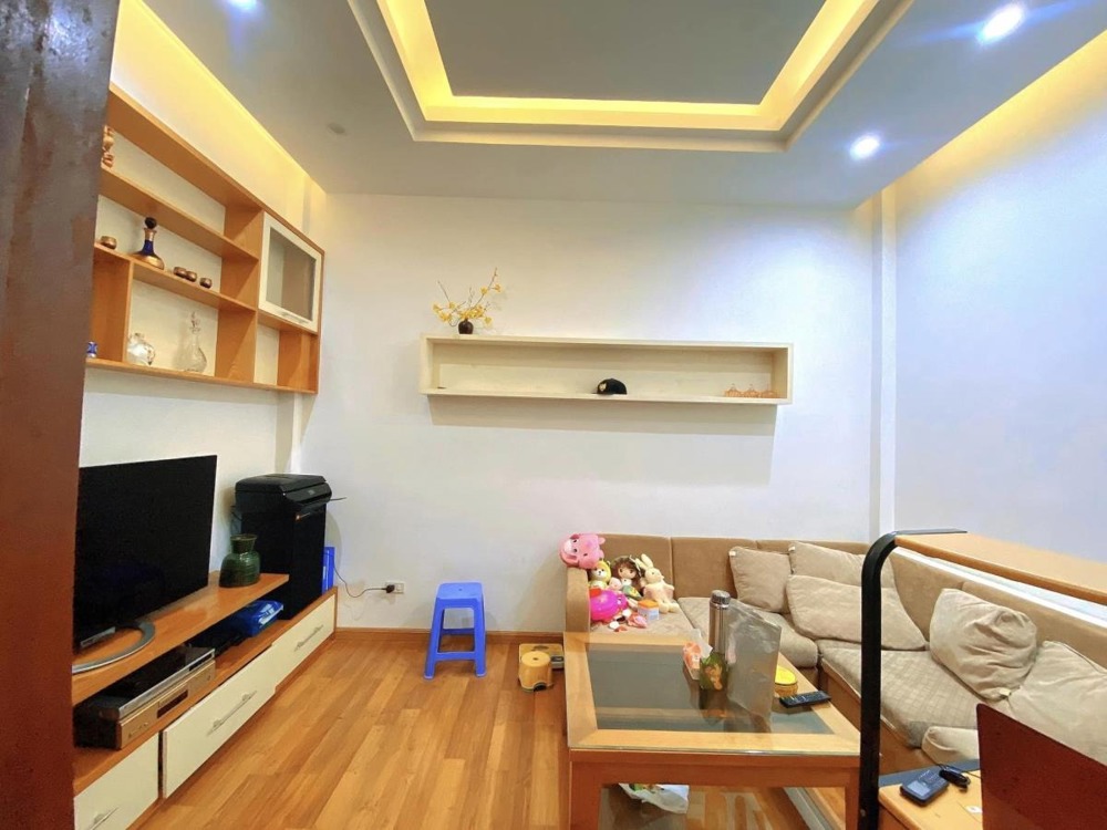 Bán nhà phân lô Trần Quang Diệu, Đống Đa - Ô tô tránh, Kinh doanh - Giá 17.5 tỷ