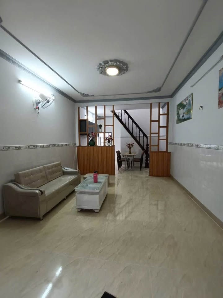 Bán Nhà 2 Tầng Bình Trưng Tây, Quận 2 - 170m² - 7.5 Tỷ - Vị Trí Đắc Địa