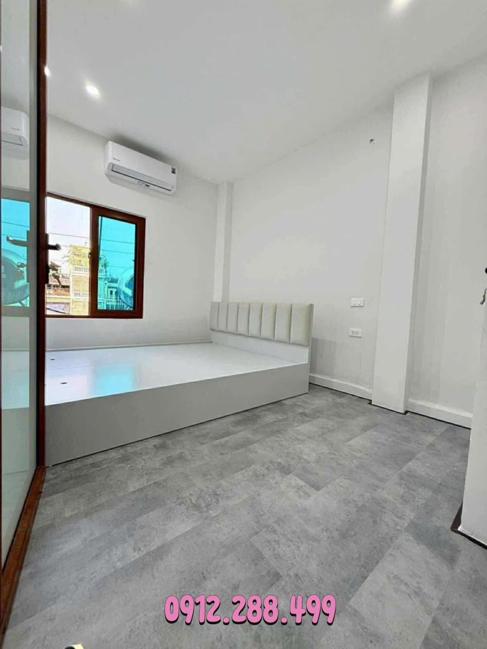 Bán nhà Hai Bà Trưng 25m² 5 Tầng, Lô Góc, Giá 5.7 Tỷ