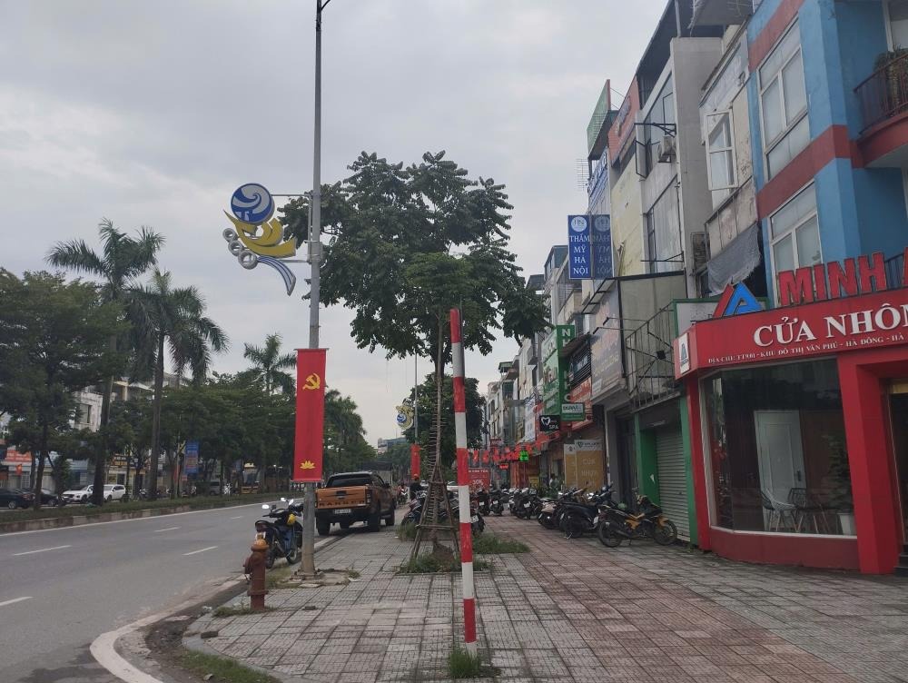 Bán nhà liền kề Văn Phú Hà Đông - 90m² x 5 tầng - Giá 30 tỷ+