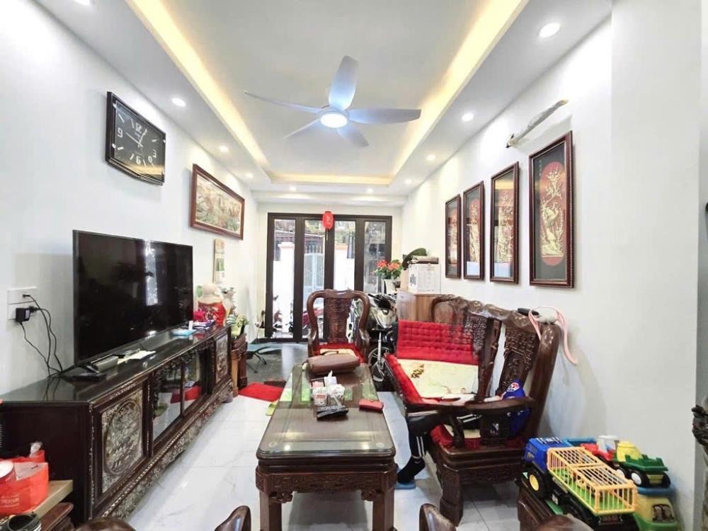 Bán nhà thang máy Ba Đình - Đội Cấn 35m2, 10.35 tỷ - Vị trí trung tâm, thiết kế hiện đại