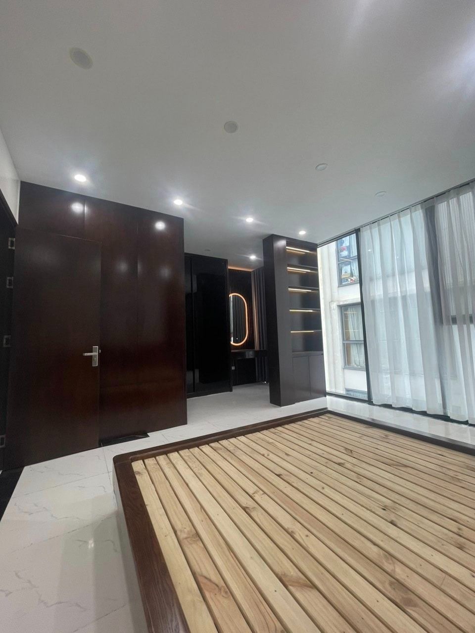 Bán Tòa Văn Phòng Mặt Phố Cầu Giấy - 59m2 - 6 Tầng - 17.5 Tỷ
