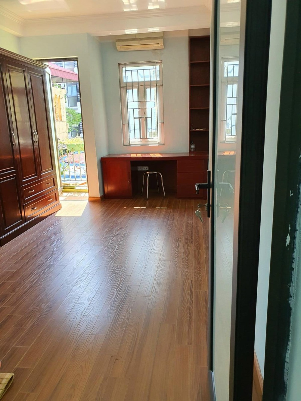 Nhà Hoàng Mai 35m2, 5 Tầng, 3.68 Tỷ - Ô Tô Đỗ Cổng, Gần Hồ Đền Lừ
