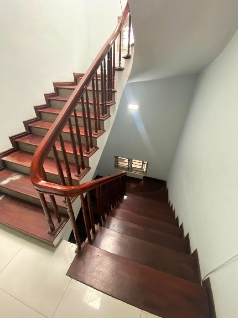 Nhà Mặt Phố Ba Đình - 98m² - 5 Tầng - Kinh Doanh Đỉnh Cao - Sổ Đỏ Chính Chủ