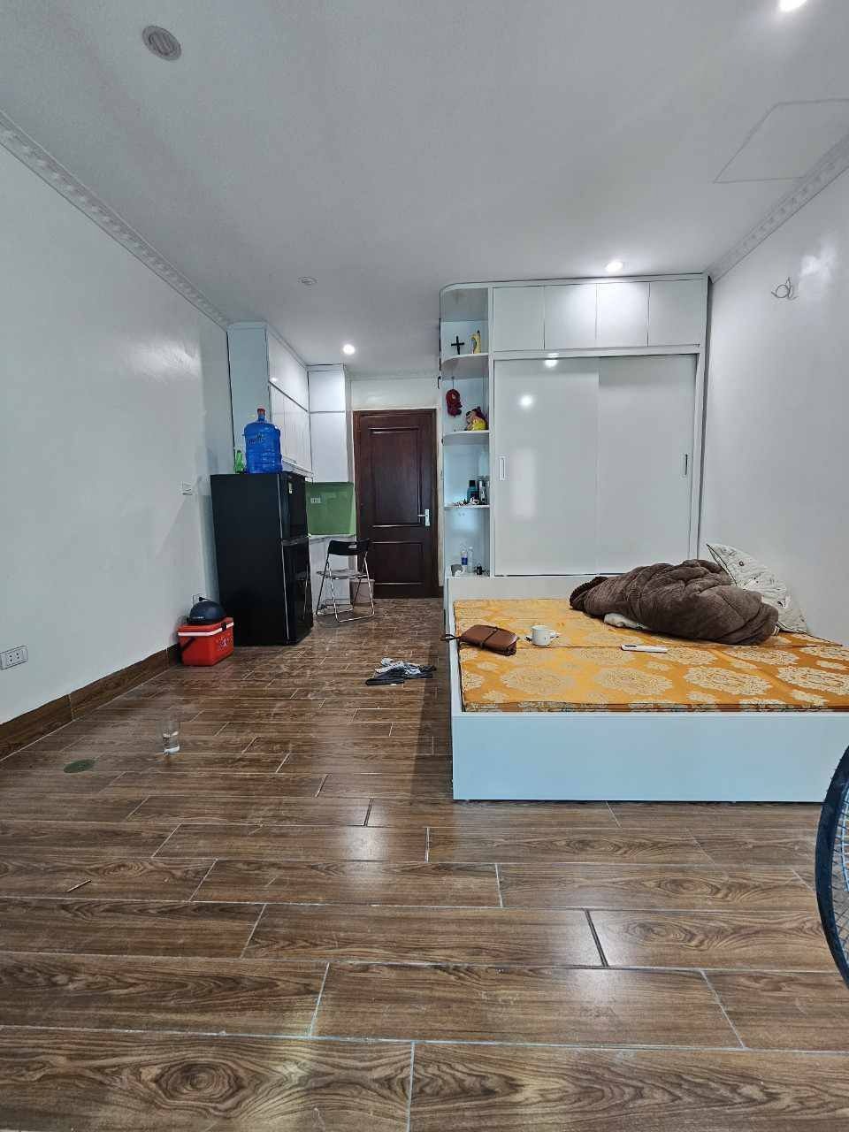 Bán Nhà Đống Đa - 7 Tầng, Thang Máy, Lô Góc, Ô Tô Vào Cửa - Giá 10.6 Tỷ