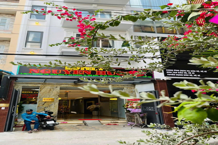 bán khách sạn Trần Não 21phong Giá 40 tỷ