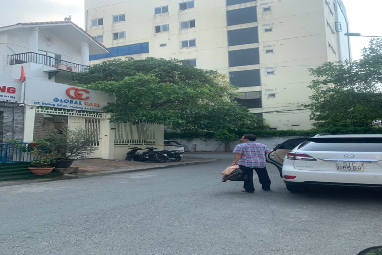 Bán nhà 2 Mt Trần Não 3  tầng HDT:65tr Giá 50 tỷ