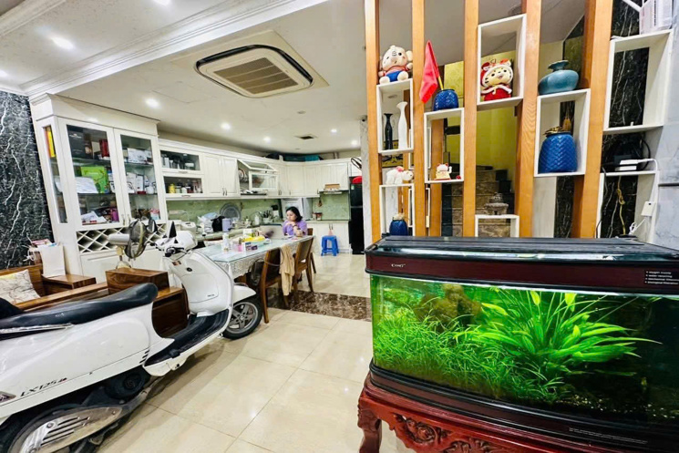 HOÀNG HOA THÁM - Ô TÔ 7 CHỖ ĐỖ CỬA - 15M RA Ô TÔ TRÁNH 13,5 tỷ 🏠 Diện tích 47m, 5 tầng, mt 5.1m