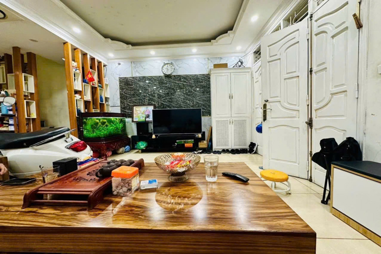 HOÀNG HOA THÁM - Ô TÔ 7 CHỖ ĐỖ CỬA - 15M RA Ô TÔ TRÁNH 13,5 tỷ 🏠 Diện tích 47m, 5 tầng, mt 5.1m
