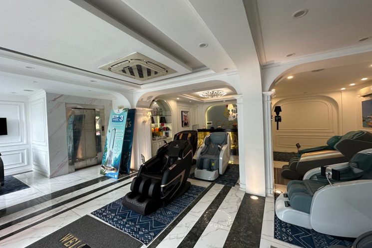 Toà nhà vip Nguyễn Chí Thanh MT siêu rộng 9.4m  84m² 8Tầng vỉa hè rộng kinh doanh đỉnh 62 tỷ