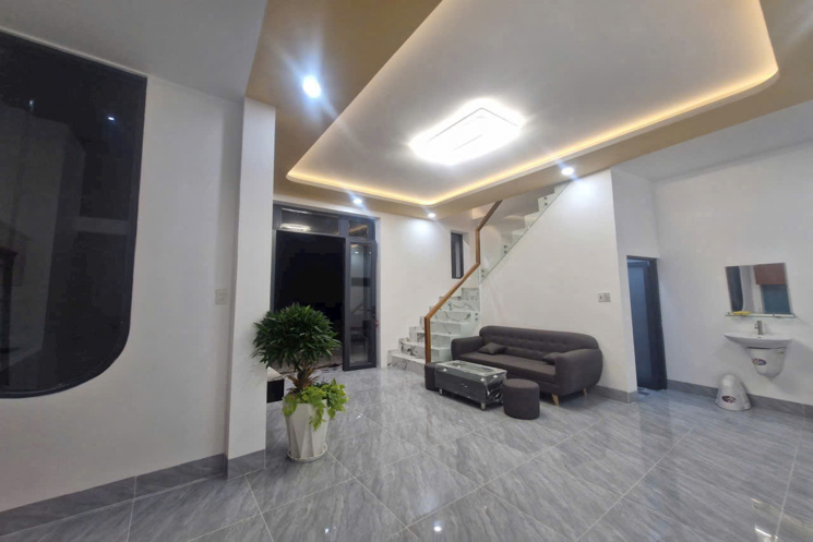 MUA 1 ĐƯỢC 2 - Bán nhà TRỆT LẦU MỚI ĐẸP LỘ Ô TÔ CPXD