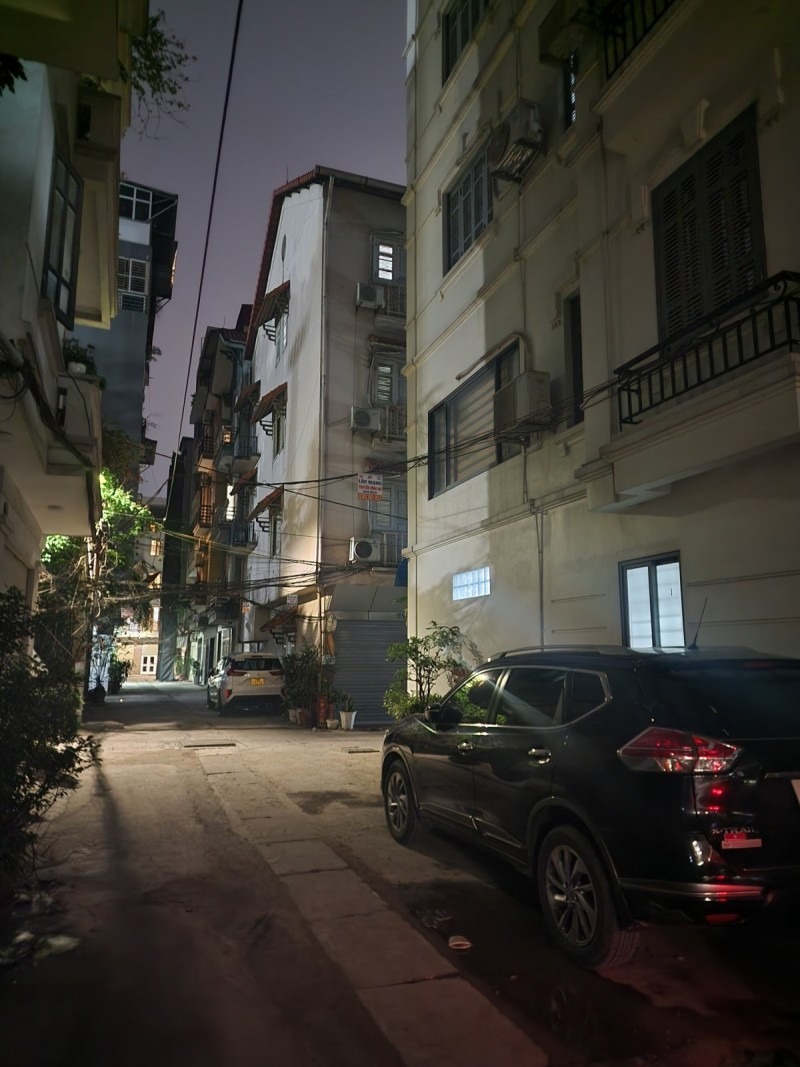 Nhà Phố Tứ Liên Tây Hồ - 80m² - 6 Tầng - Thang Máy - Gara Ô Tô