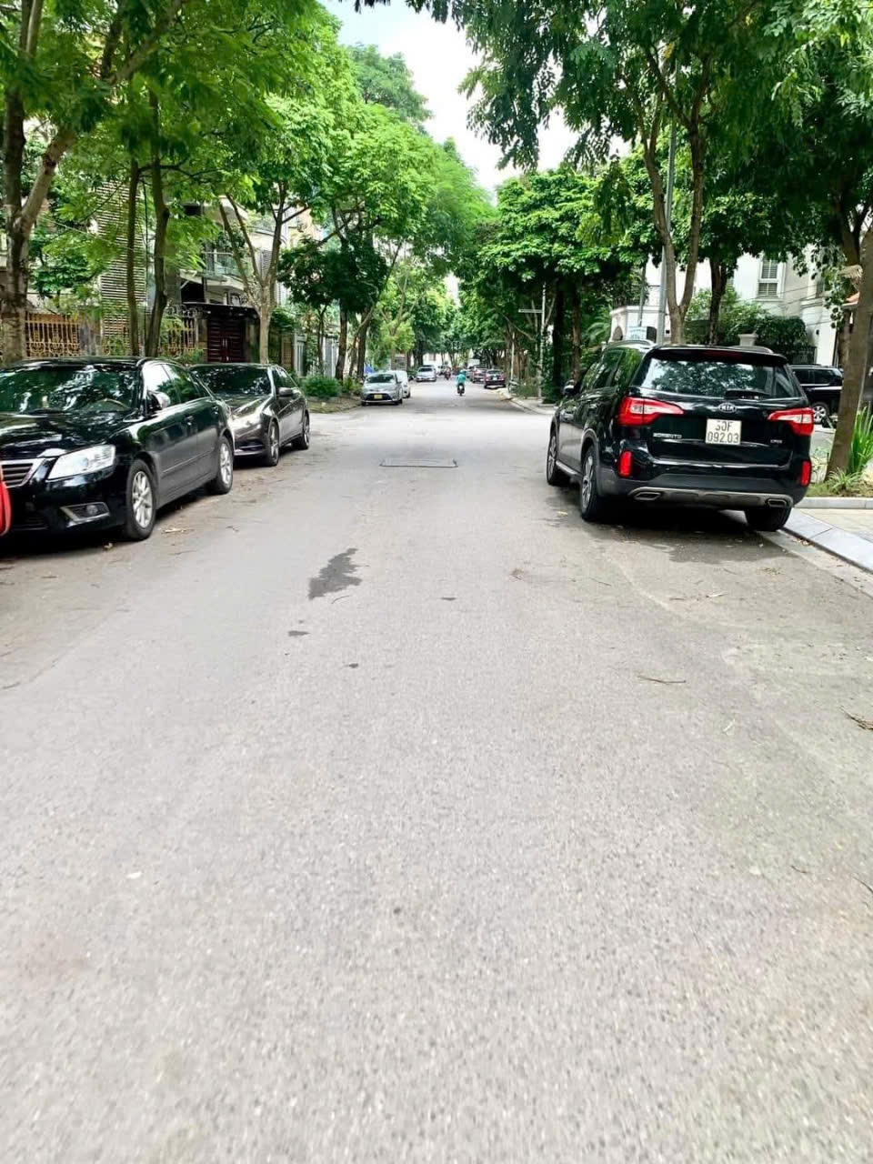 Bán Biệt Thự Đơn Lập Hoàng Quán - Cầu Giấy | 400m2 - 176 tỷ