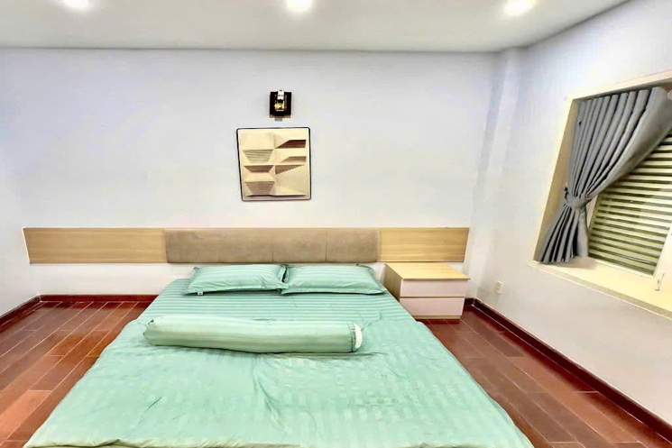 22 Triệu: thuê nguyên căn Quận 1 Nguyễn Trung Ngạn cầu Ba Son- 3 tầng 3 phòng ngủ 3wc Full nội thất