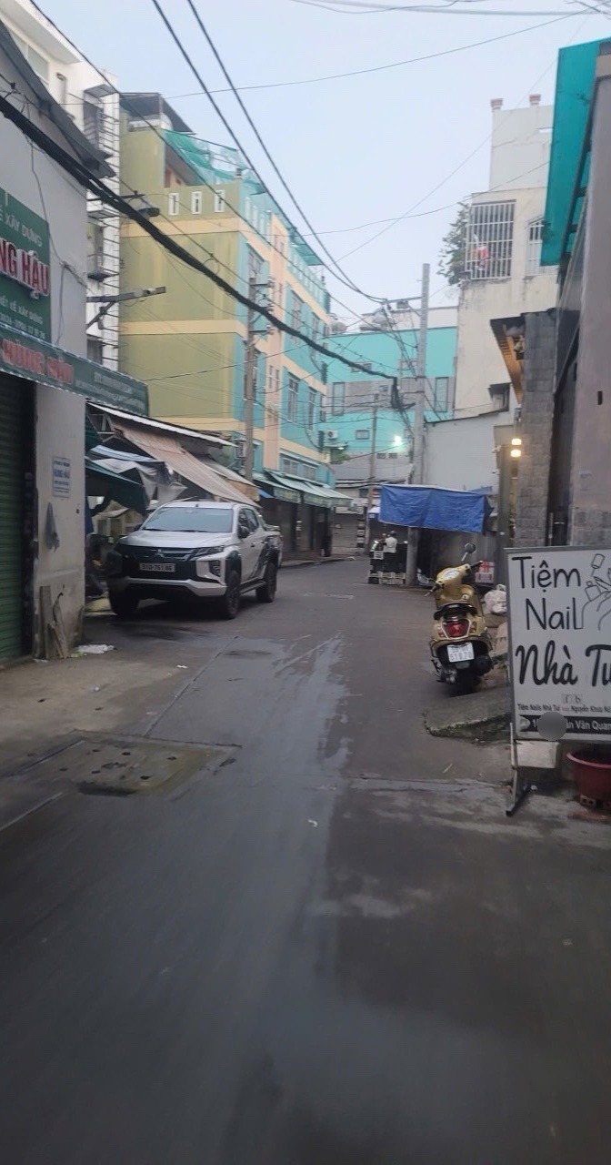 Nhà Tân Bình 3 Tầng, 5m Mặt Tiền - Giá 3.5 Tỷ | Hẻm Xe Hơi Thông Thoáng
