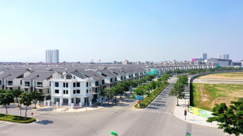 Cho Thuê Biệt Thự Nguyên Căn 3.5 Tầng - Mặt Đường Lê Quang Đạo - Giá 15tr