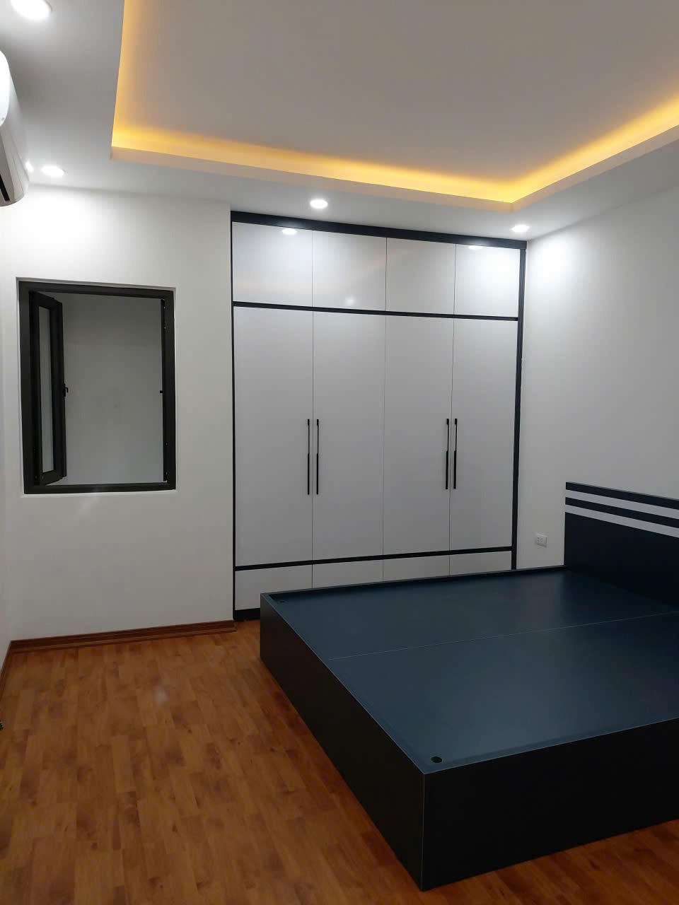Bán nhà Hà Trì 3, Hà Đông: 42m2, 6 Phòng Ngủ, Giá 7.5 Tỷ