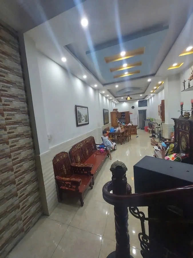 Bán Nhà Mặt Tiền Lũy Bán Bích - 100m2, 4 Tầng, Thang Máy - Giá 23 Tỷ